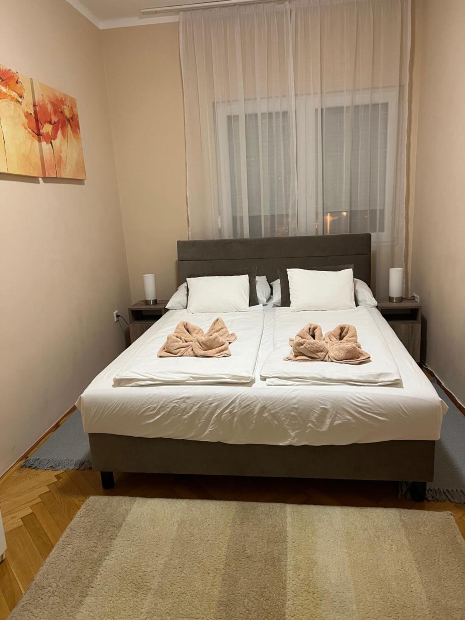 Centroom Надьканижа Экстерьер фото